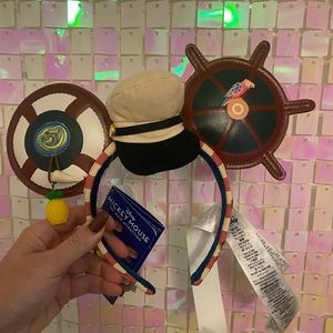 Jungle cruise limited NWT Disney park ear headband